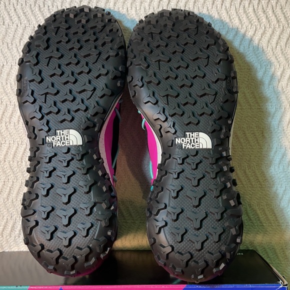 New in box- The North Face SIHL Mid Pop III - Picture 6 of 9